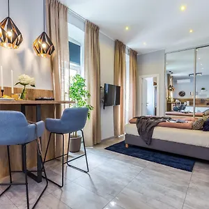 number-1-deluxe-apartments.primorje-gorskikotar.com/